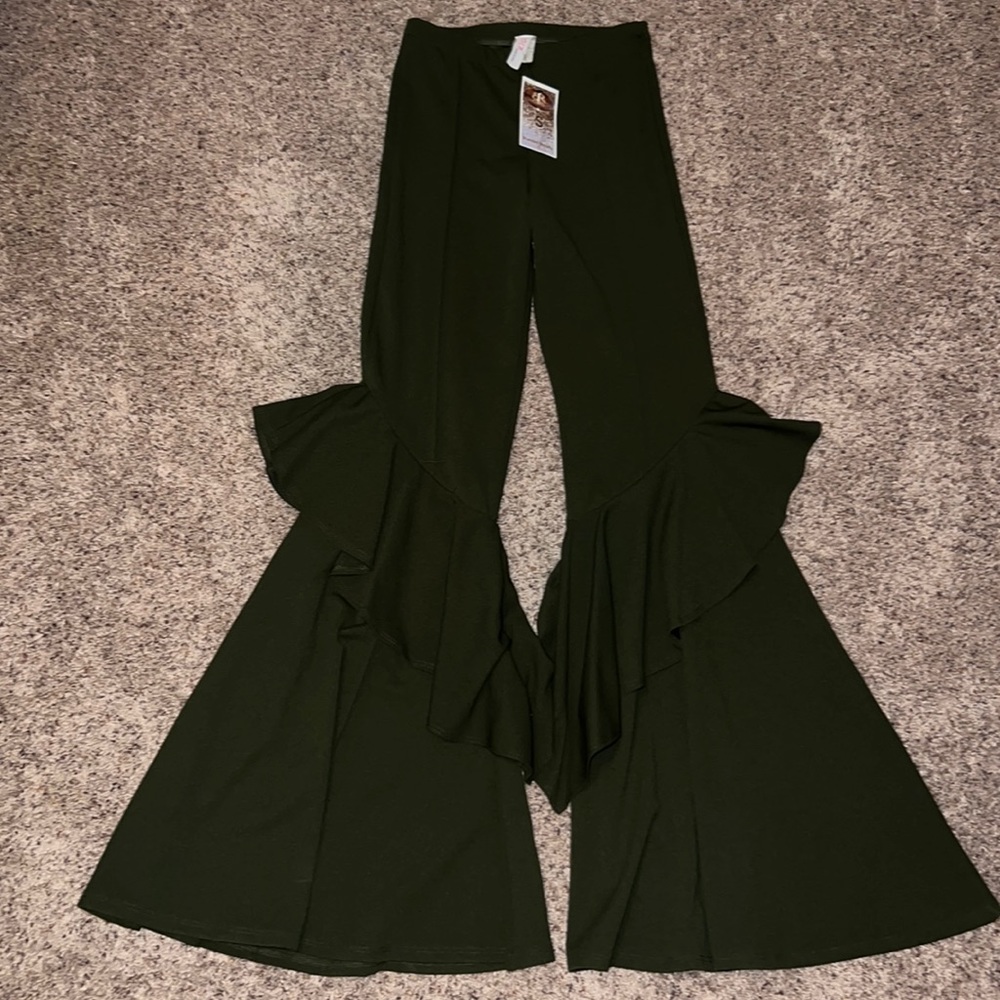 Fit and flare olive bell bottoms with elastic waist band